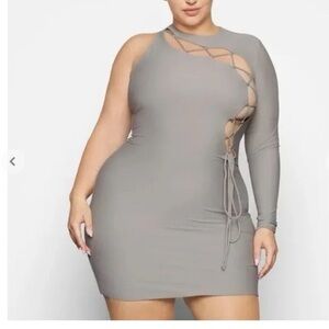 NWT SKIMS Gray One-Sleeve Tie Up Mini Dress,Chrome,3X